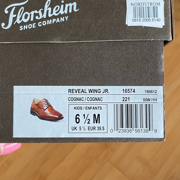 Florsheim Reveal Wing Jr. 6 1/2 M. - Picture 3 of 5